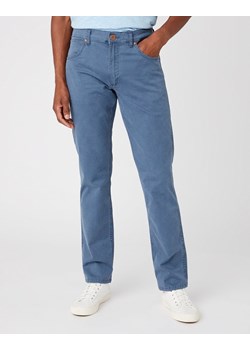 WRANGLER GREENSBORO MĘSKIE SPODNIE JEANSOWE DARK SLATE W15QY673K 112145837 - id: 41035 - marki Wrangler - 180308204 WRANGLER GREENSBORO MĘSKIE SPODNIE JEANSOWE DARK SLATE W15QY673K 112145837 ze sklepu YouNeedit.pl w kategorii Jeansy męskie - zdjęcie 180308204
