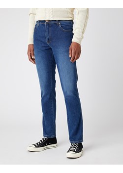 MĘSKIE SPODNIE JEANSOWE WRANGLER TEXAS SLIM BLUE SILK W12SAO67S 112141145 ze sklepu YouNeedit.pl w kategorii Jeansy męskie - zdjęcie 180308524
