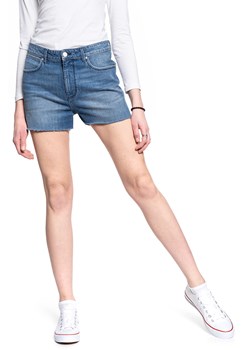 DAMSKIE SHORTY JEANSOWE WRANGLER BOYFRIEND SHORT WORN BLUE W22KKN079 112127818 ze sklepu YouNeedit.pl w kategorii Szorty - zdjęcie 180319180