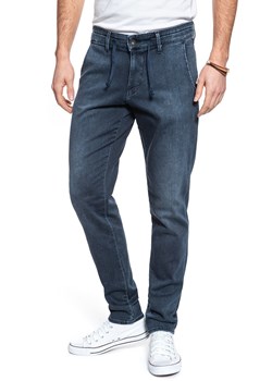 SPODNIE MĘSKIE MUSTANG RelaXed Chino 1010120 5000 942 ze sklepu YouNeedit.pl w kategorii Jeansy męskie - zdjęcie 180324081