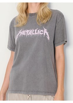 Sinsay - Koszulka loose fit z efektem sprania Metallica - szary ze sklepu Sinsay w kategorii Bluzki damskie - zdjęcie 180326681