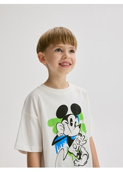 Reserved - Bawełniany t-shirt Mickey Mouse - złamana biel ze sklepu Reserved w kategorii T-shirty chłopięce - zdjęcie 180340054