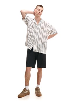 Cropp - Czarne szorty z lnem - czarny ze sklepu Cropp w kategorii Spodenki męskie - zdjęcie 180344522