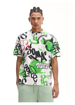 Cropp - Koszulka z nadrukiem w stylu graffiti - wielobarwny ze sklepu Cropp w kategorii T-shirty męskie - zdjęcie 180348301