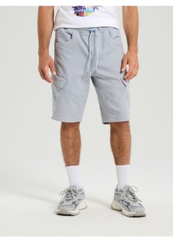 Sinsay - Szorty jeansowe jogger - zielony ze sklepu Sinsay w kategorii Spodenki męskie - zdjęcie 180350354