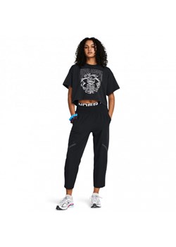 Damskie spodnie treningowe Under Armour Unstoppable Ankle Pant - czarne ze sklepu Sportstylestory.com w kategorii Spodnie damskie - zdjęcie 180389312