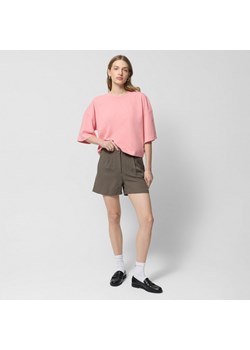 Damskie spodenki materiałowe Outhorn OTHWSS24TSHOF397 - brązowe ze sklepu Sportstylestory.com w kategorii Szorty - zdjęcie 180391930