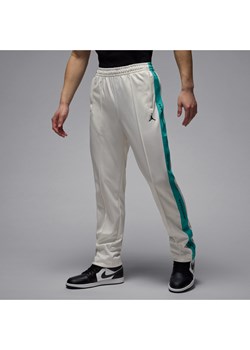 Męskie spodnie dresowe Jordan Essentials - Biel ze sklepu Nike poland w kategorii Spodnie męskie - zdjęcie 180396650