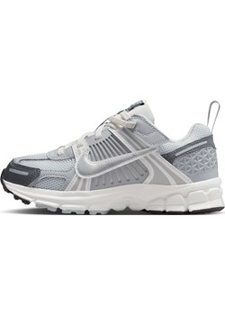 Buty dla małych dzieci Nike Vomero 5 - Szary ze sklepu Nike poland w kategorii Buty sportowe dziecięce - zdjęcie 180396680
