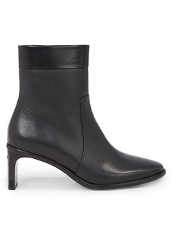 Botki Calvin Klein Curved Stil Ankle Boot 55 HW0HW01889 Czarny ze sklepu eobuwie.pl w kategorii Botki - zdjęcie 180396990