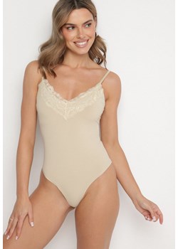 Beżowe Body z Ozdobną Koronką Amosela ze sklepu born2be.pl w kategorii Body damskie - zdjęcie 180414640
