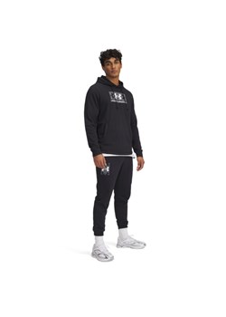 Męskie spodnie dresowe Under Armour UA Rival Terry Logo Jogger - czarne ze sklepu Sportstylestory.com w kategorii Spodnie męskie - zdjęcie 180416531