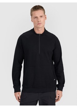 Męska bluza dresowa nierozpinana bez kaptura 4F 4FRSS25TSWSM2112 - czarna ze sklepu Sportstylestory.com w kategorii Bluzy męskie - zdjęcie 180442413