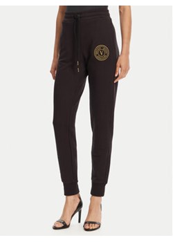 Versace Jeans Couture Spodnie dresowe 78HAAT00 Czarny Regular Fit ze sklepu MODIVO w kategorii Spodnie damskie - zdjęcie 180446390