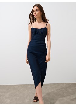 Mohito - Sukienka midi na ramiączkach - granatowy ze sklepu Mohito w kategorii Sukienki - zdjęcie 180456843