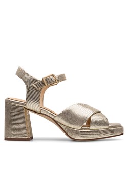 Sandały Clarks Ritzy75 Rae 26181303 Złoty ze sklepu eobuwie.pl w kategorii Sandały damskie - zdjęcie 180460421