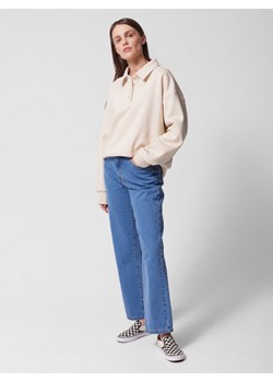 Damskie jeansy straight Outhorn  OTHWSS24TTROF723 - niebieskie ze sklepu Sportstylestory.com w kategorii Jeansy damskie - zdjęcie 181032103