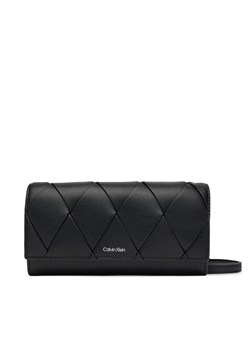 Calvin Klein Torebka Ck Woven Convertible Wallet Bag K60K612970 Czarny ze sklepu MODIVO w kategorii Listonoszki - zdjęcie 181033804