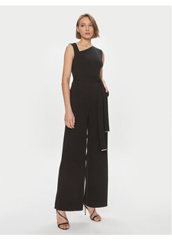 Calvin Klein Kombinezon K20K207024 Czarny Regular Fit ze sklepu MODIVO w kategorii Kombinezony damskie - zdjęcie 181034473