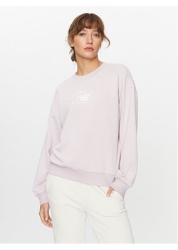 New Balance Bluza Essentials French Terry Crew WT33514 Fioletowy Regular Fit ze sklepu MODIVO w kategorii Bluzy damskie - zdjęcie 181035832