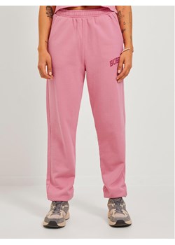 JJXX Spodnie dresowe 12244364 Różowy Relaxed Fit ze sklepu MODIVO w kategorii Spodnie damskie - zdjęcie 181036100