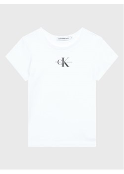 Calvin Klein Jeans T-Shirt Micro Monogram IG0IG01470 Biały Regular Fit ze sklepu MODIVO w kategorii T-shirty chłopięce - zdjęcie 181036124