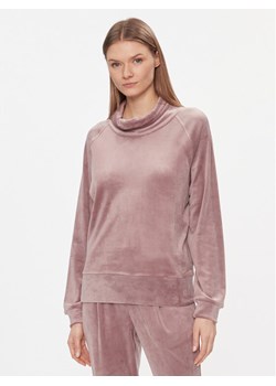 Triumph Bluza Cozy Comfort Velour Sweater 10216547 Brązowy Regular Fit ze sklepu MODIVO w kategorii Bluzy damskie - zdjęcie 181039992