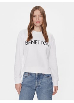 United Colors Of Benetton Bluza 3J68D1069 Biały Regular Fit ze sklepu MODIVO w kategorii Bluzy damskie - zdjęcie 181040821