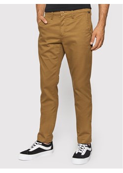 Vans Chinosy Authentic VN0A5FJ7 Brązowy Slim Fit - id: 0000208926706 - marki Vans - 181040822 Vans Chinosy Authentic VN0A5FJ7 Brązowy Slim Fit ze sklepu MODIVO w kategorii Spodnie męskie - zdjęcie 181040822