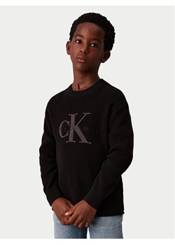 Calvin Klein Jeans Sweter Towelling Ck IB0IB02219 Czarny Regular Fit ze sklepu MODIVO w kategorii Swetry chłopięce - zdjęcie 181041811