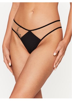 Undress Code Stringi Deja Vu Thong 584 Czarny ze sklepu MODIVO w kategorii Majtki damskie - zdjęcie 181042151