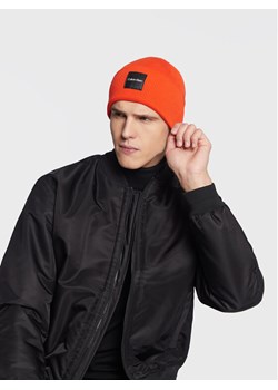 Calvin Klein Czapka K50K509682 Pomarańczowy ze sklepu MODIVO w kategorii Czapki zimowe męskie - zdjęcie 181044830