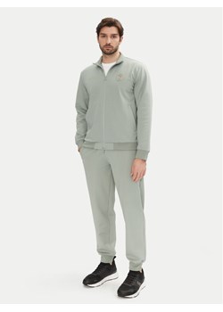 EA7 Emporio Armani Dres 7M000554 AF13526 U9024 Zielony Regular Fit ze sklepu MODIVO w kategorii Dresy męskie - zdjęcie 181045540