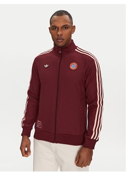 adidas Bluza FC Bayern Terrace JF0582 Czerwony Slim Fit ze sklepu MODIVO w kategorii Bluzy męskie - zdjęcie 181045641