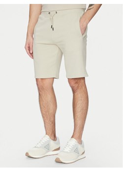 Guess Szorty sportowe Z2YD04 KAIJ1 Écru Regular Fit ze sklepu MODIVO w kategorii Spodenki męskie - zdjęcie 181045721