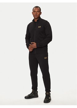 EA7 Emporio Armani Dres 8NPV60 PJVRZ 0208 Czarny Regular Fit ze sklepu MODIVO w kategorii Dresy męskie - zdjęcie 181045731