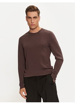 Calvin Klein Sweter Superior K10K109474 Brązowy Regular Fit ze sklepu MODIVO w kategorii Swetry męskie - zdjęcie 181046514