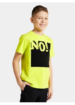 Coccodrillo T-Shirt WC4143220VBA Żółty Regular Fit - id: 0000304008504 - marki MODIVO - 181046880 Coccodrillo T-Shirt WC4143220VBA Żółty Regular Fit ze sklepu MODIVO w kategorii T-shirty chłopięce - zdjęcie 181046880