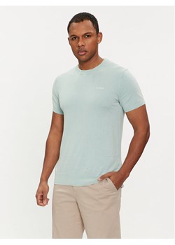 Guess Sweter M4GR05 Z3DN1 Błękitny Regular Fit ze sklepu MODIVO w kategorii Swetry męskie - zdjęcie 181047440