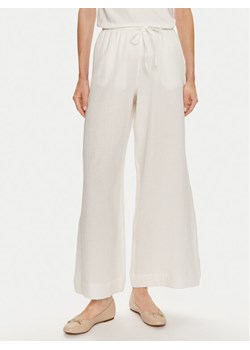 Gina Tricot Spodnie materiałowe 22655 Biały Wide Leg ze sklepu MODIVO w kategorii Spodnie damskie - zdjęcie 181047792