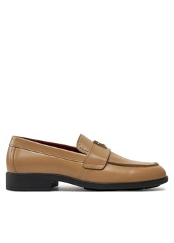 Tommy Hilfiger Lordsy Th Leather Classic Loafer FW0FW07961 Khaki ze sklepu MODIVO w kategorii Lordsy damskie - zdjęcie 181047823