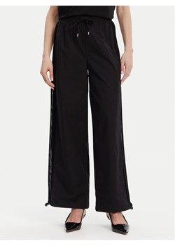 Liu Jo Sport Joggery TA5074 T2900 Czarny Relaxed Fit ze sklepu MODIVO w kategorii Spodnie damskie - zdjęcie 181047921