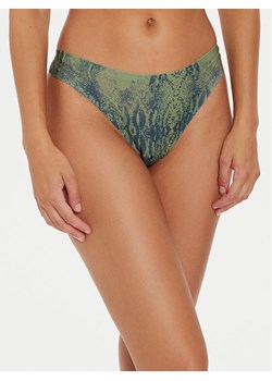 Chantelle Stringi Soft Stretch C11D90 Zielony ze sklepu MODIVO w kategorii Majtki damskie - zdjęcie 181048912