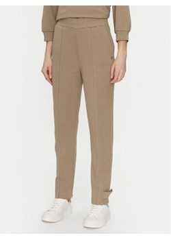 JOOP! Spodnie materiałowe 30044796 Beżowy Regular Fit ze sklepu MODIVO w kategorii Spodnie damskie - zdjęcie 181049454