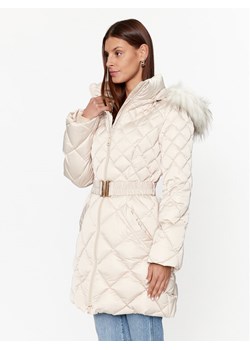 Guess Płaszcz zimowy W3BL36 WEX52 Beżowy Regular Fit ze sklepu MODIVO w kategorii Płaszcze damskie - zdjęcie 181049483
