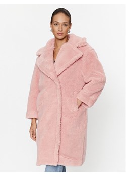 Guess Płaszcz zimowy W3BL68 WF8R2 Różowy Regular Fit ze sklepu MODIVO w kategorii Płaszcze damskie - zdjęcie 181049890