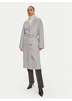 Calvin Klein Płaszcz wełniany K20K207089 Szary Oversize ze sklepu MODIVO w kategorii Płaszcze damskie - zdjęcie 181050204