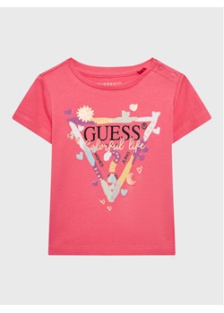 Guess T-Shirt A3GI00 K6YW3 Różowy Regular Fit ze sklepu MODIVO w kategorii Koszulki niemowlęce - zdjęcie 181050760