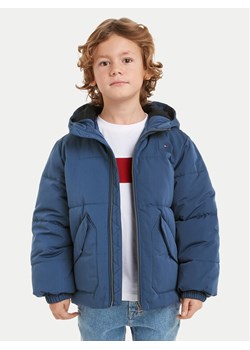 Tommy Hilfiger Kurtka zimowa Monotype KB0KB09092 Niebieski Regular Fit ze sklepu MODIVO w kategorii Kurtki chłopięce - zdjęcie 181051343