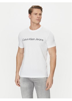 Calvin Klein Jeans T-Shirt J30J322552 Biały Slim Fit ze sklepu MODIVO w kategorii T-shirty męskie - zdjęcie 181051934